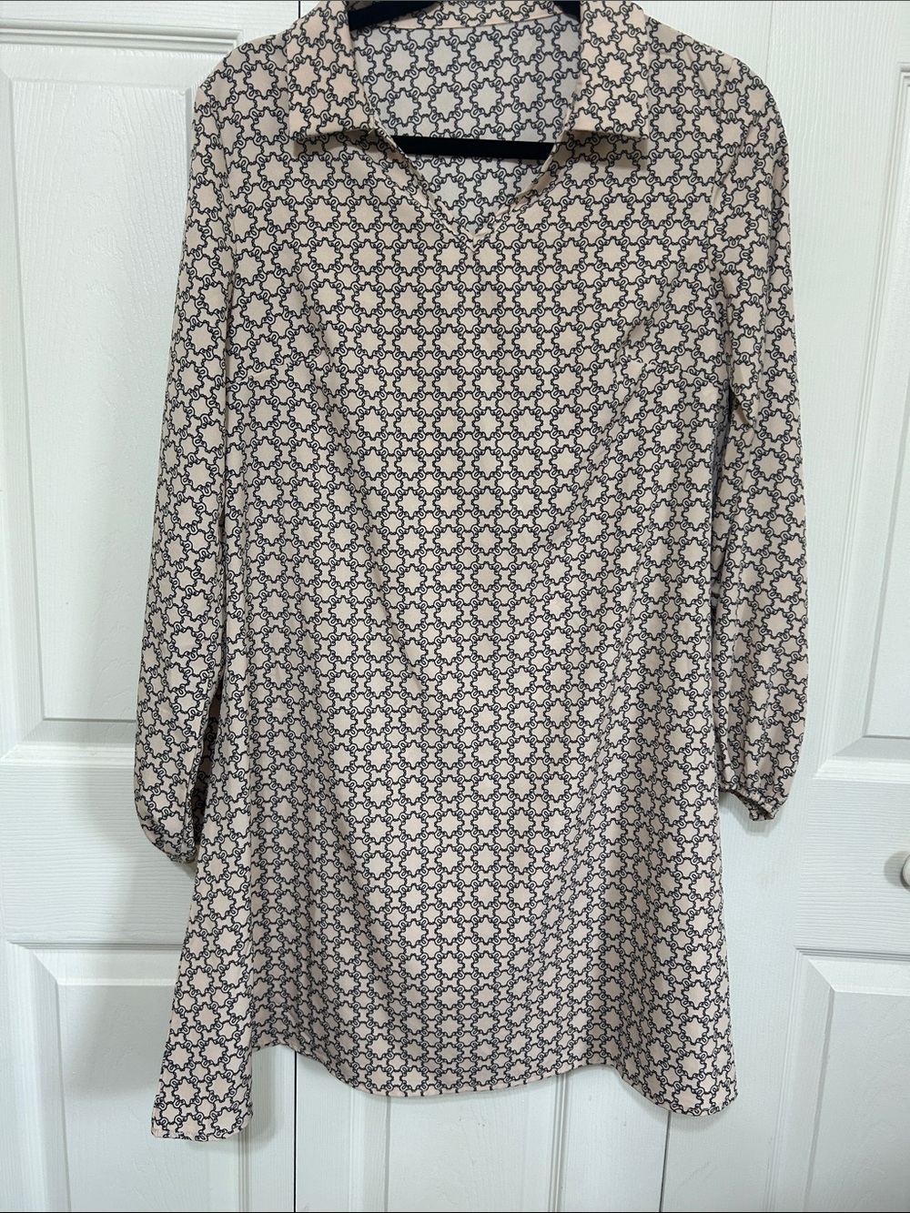 Beige Geometric Pattern Long-Sleeve Women's Dress Sz L Midi
